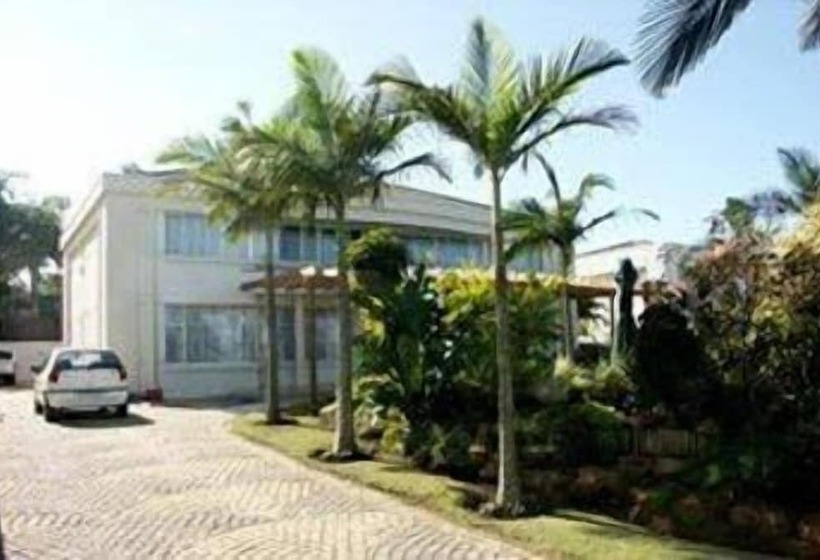 The Sandringham Bed & Breakfast And Self Catering