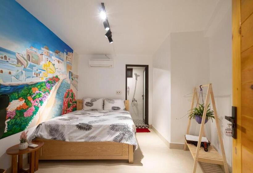 5 To 10 Bedrooms Houses