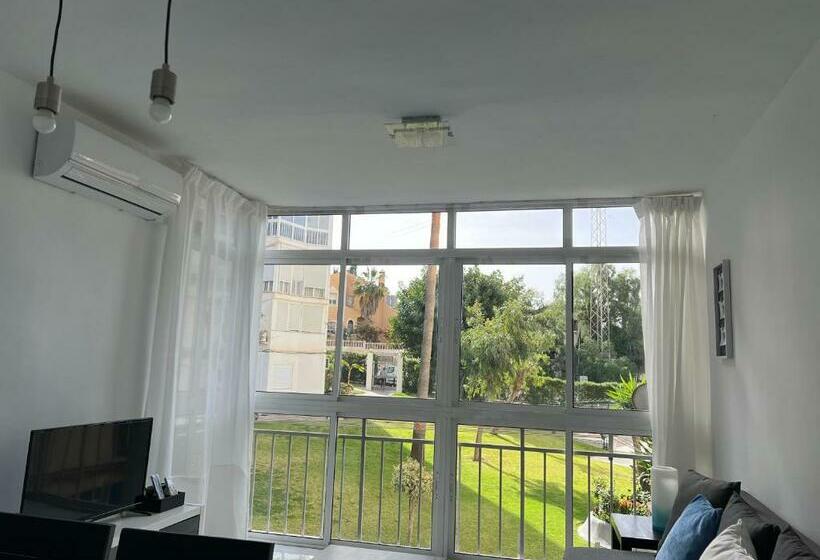 Apartamento Con Piscina Y Barbacoa