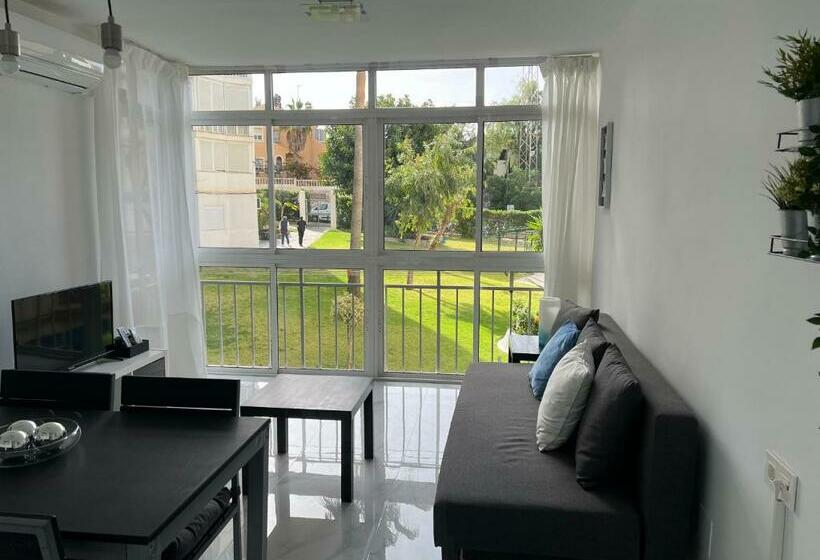 Apartamento Con Piscina Y Barbacoa