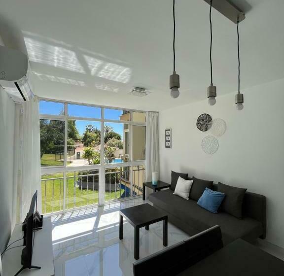 Apartamento Con Piscina Y Barbacoa