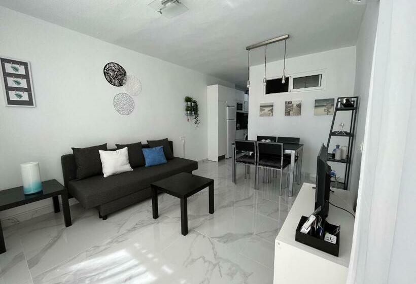 Apartamento Con Piscina Y Barbacoa