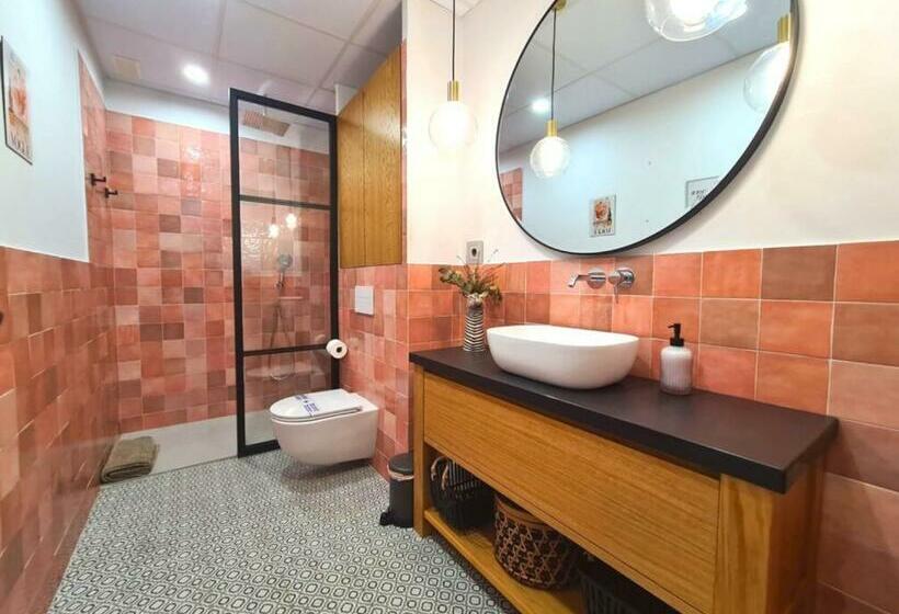 Dos Torres Arte En Balcones   Calle Alfonso I