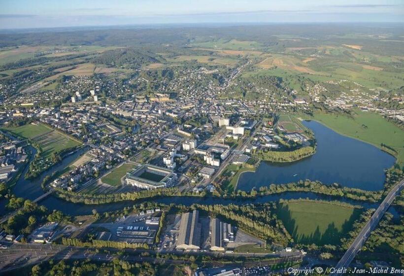 Appartement Chaleureux , Cosy, Bien équipé Et Bien Placé