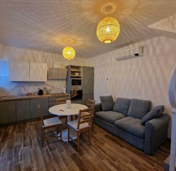 Casina Elena   Viareggio Centro