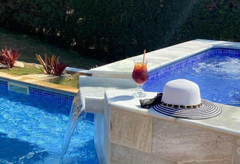 Chacara Tha&thi Cond Fechado Wi Fi Spa E Pisc Aquececimento Solar