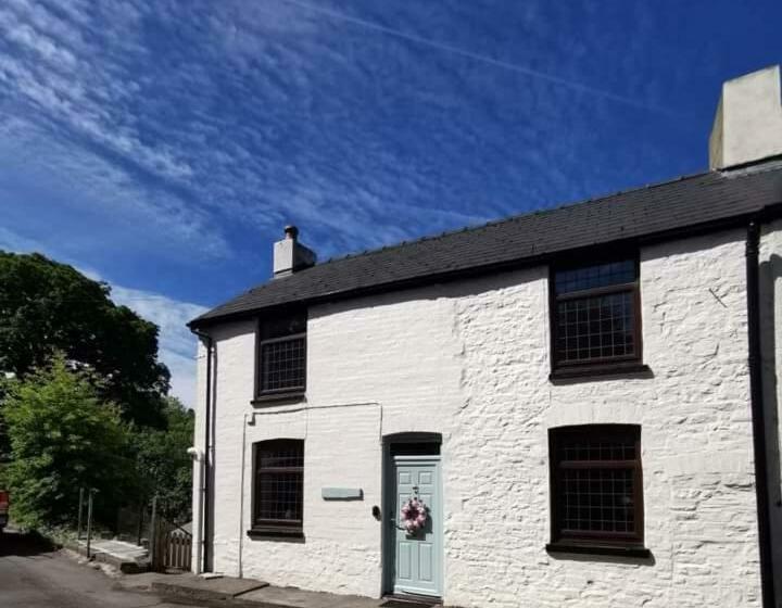 Glan Yr Afon Cottage Two Bedrooms