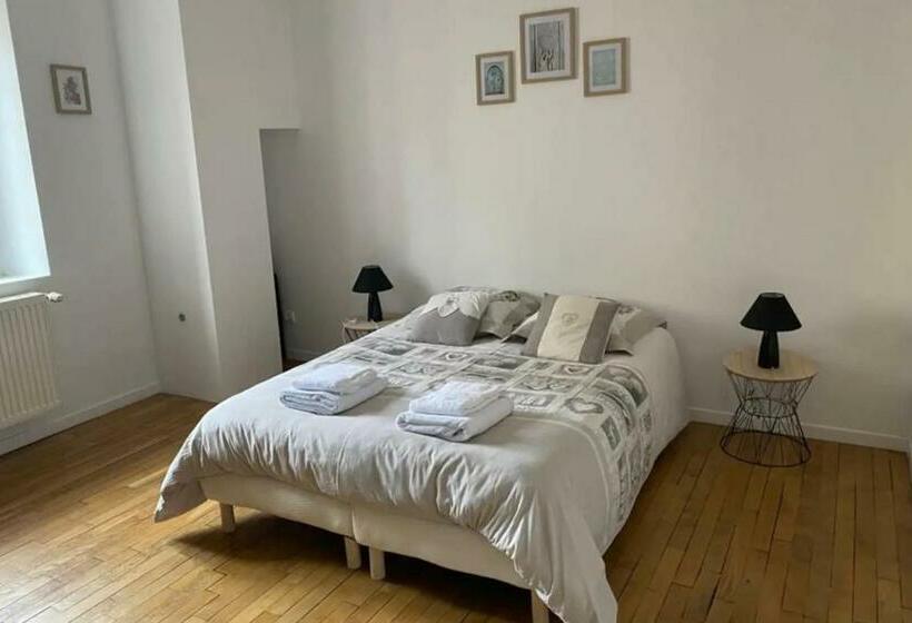 House With Terrace Near The Lake Gérardmer