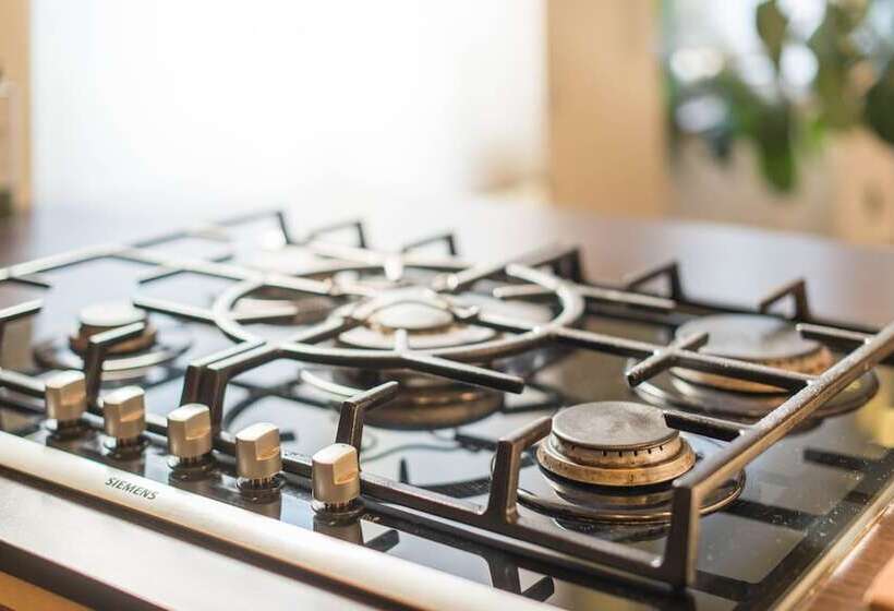 Venus Apartments   Parliament I