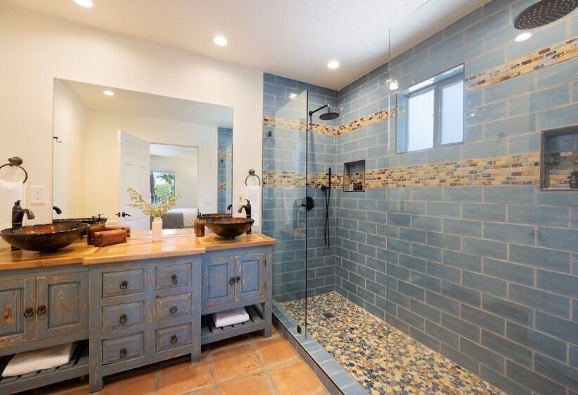 Starlight Estate By Avantstay 26 People Architectual Mansion W Pool Tennis Court Game Room