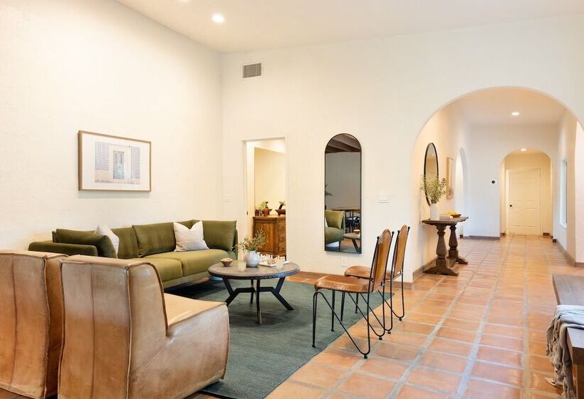 Starlight Estate By Avantstay 26 People Architectual Mansion W Pool Tennis Court Game Room