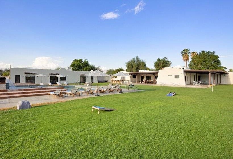 Starlight Estate By Avantstay 26 People Architectual Mansion W Pool Tennis Court Game Room