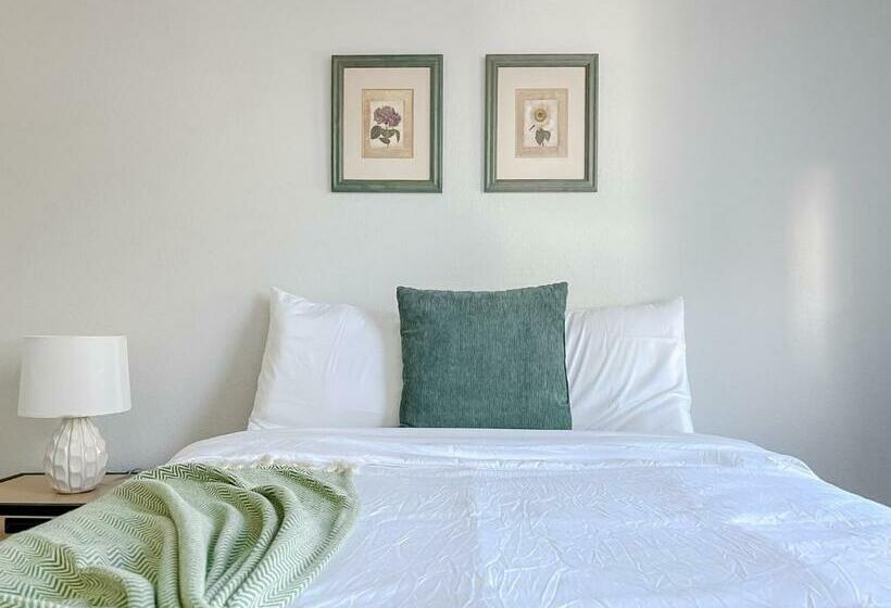 Sleepover 1bd 1ba Downtown Bowling Green Apartments