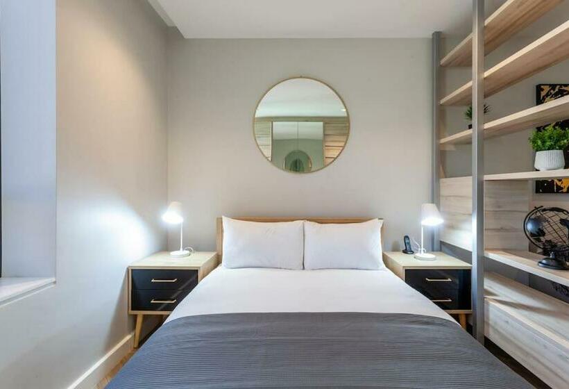 Stunning Studio In The Heart Of The Mother City