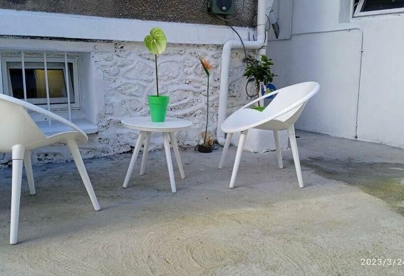 Superbe Et Vaste Logement Avec Wifi Gratuit