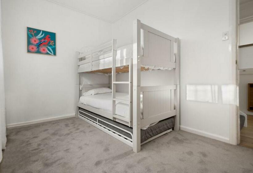 Uralla Lovely House With Pool