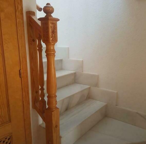 Apartamento En Mil Palmeras Ref. 052