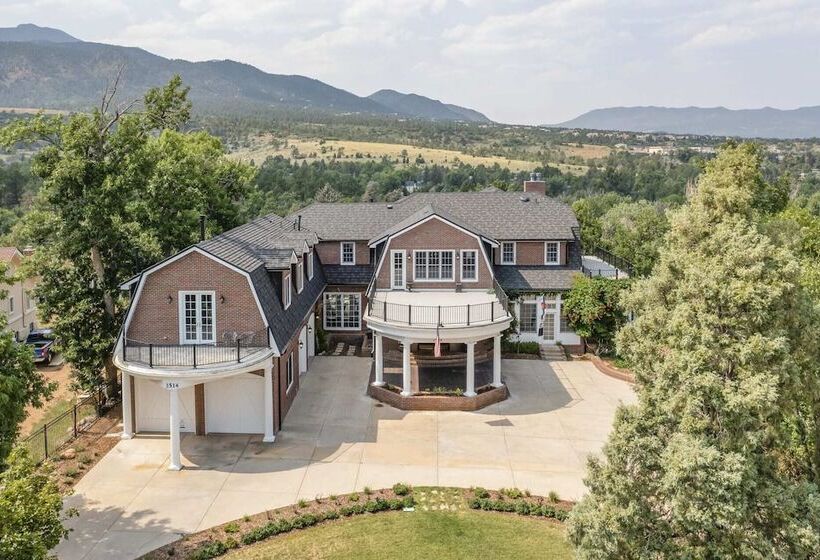 Broadmoor Luxury Mansion 5 Star Experience Theater Cheyenne Mountain Views