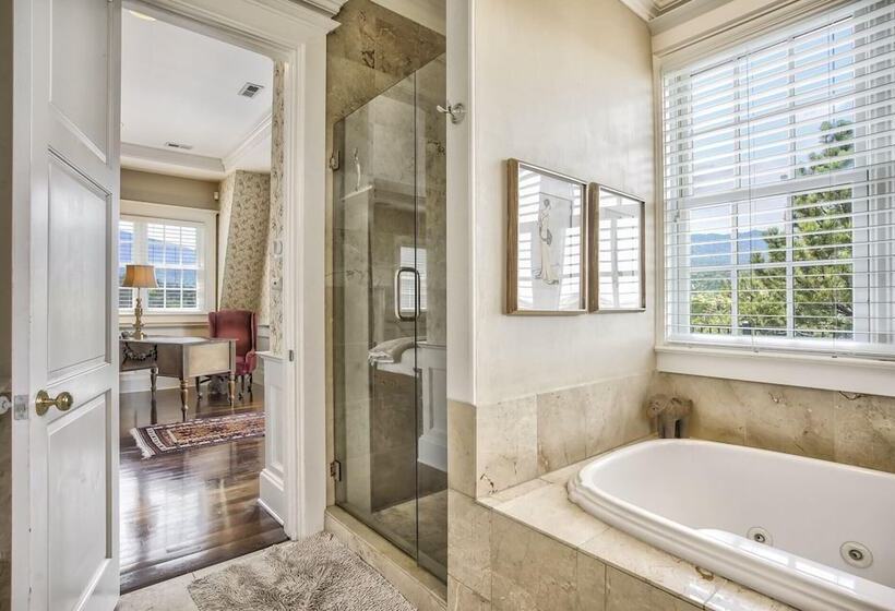 Broadmoor Luxury Mansion 5 Star Experience Theater Cheyenne Mountain Views