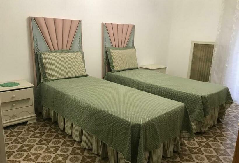 Casa Con Finestra Che Vede Il Mare