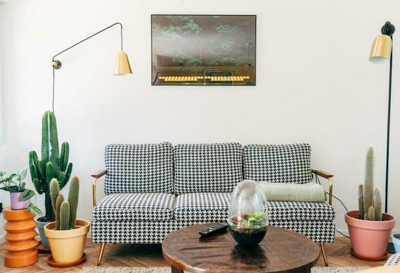 Chalet Mit Gästehaus In Der Natur Pferdeweide