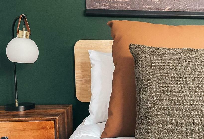 Coronation House By Solace Stays