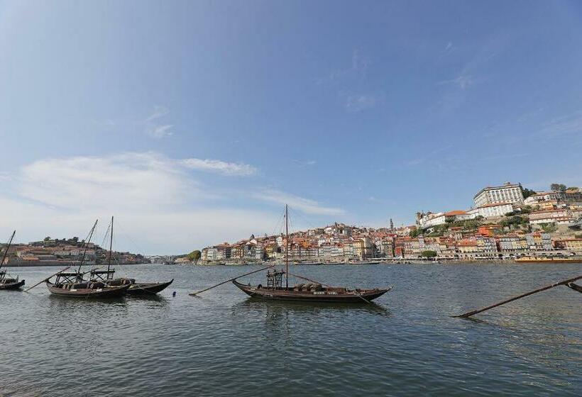 Flh Gaia Homey Flat With Pateo Iii