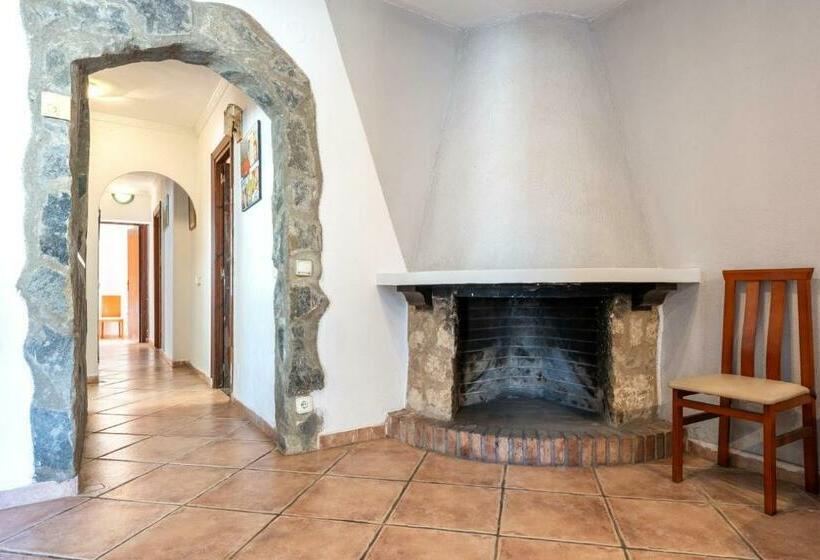 Global Ardiaca   500 M To The Beach