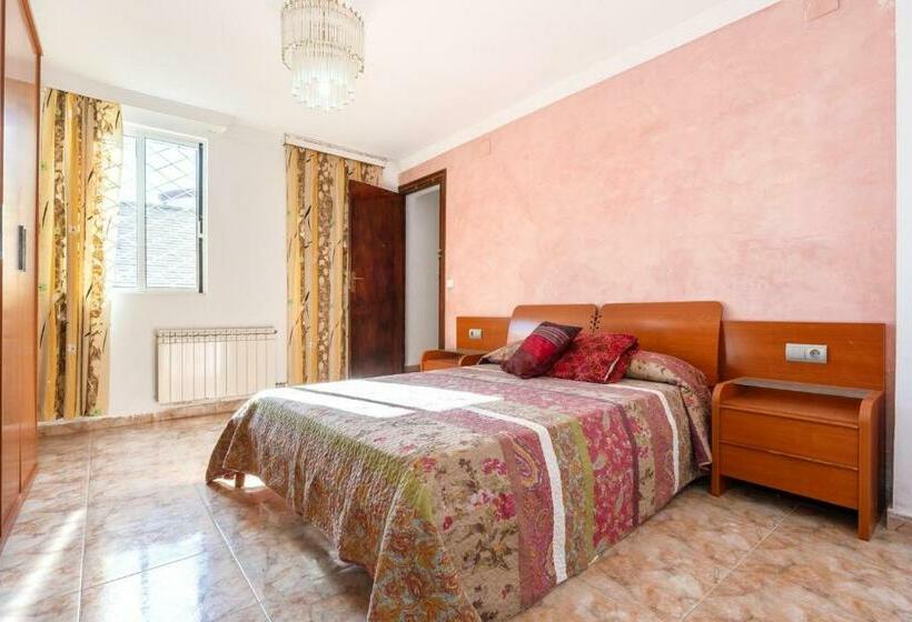 Global Ardiaca   500 M To The Beach