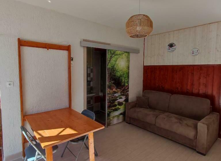 Hyper Centre, Excellent Emplacement