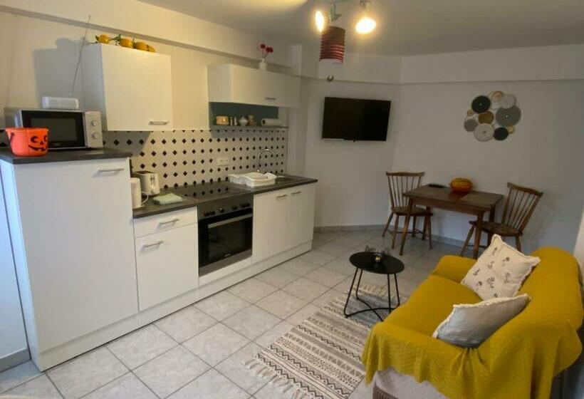 Kleine Romantische Ferienwohnung Parkplatz Vor Dem Haus!