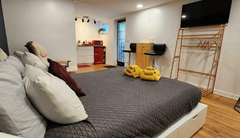 Private Studio Close To Downtown Rhinebeck