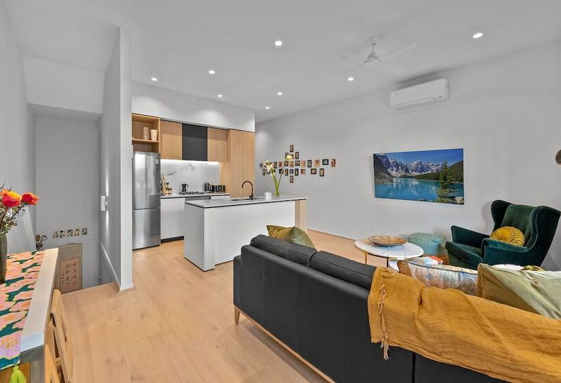 Staycentral   Boulevard Gardens