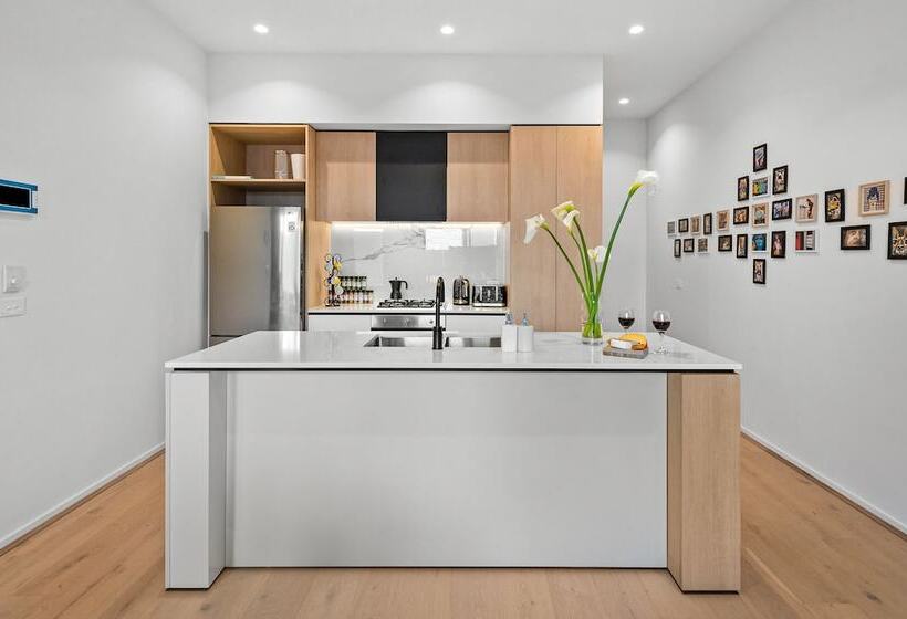 Staycentral   Boulevard Gardens