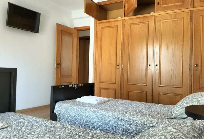 Suite In A Rustic House With Swimming Pool