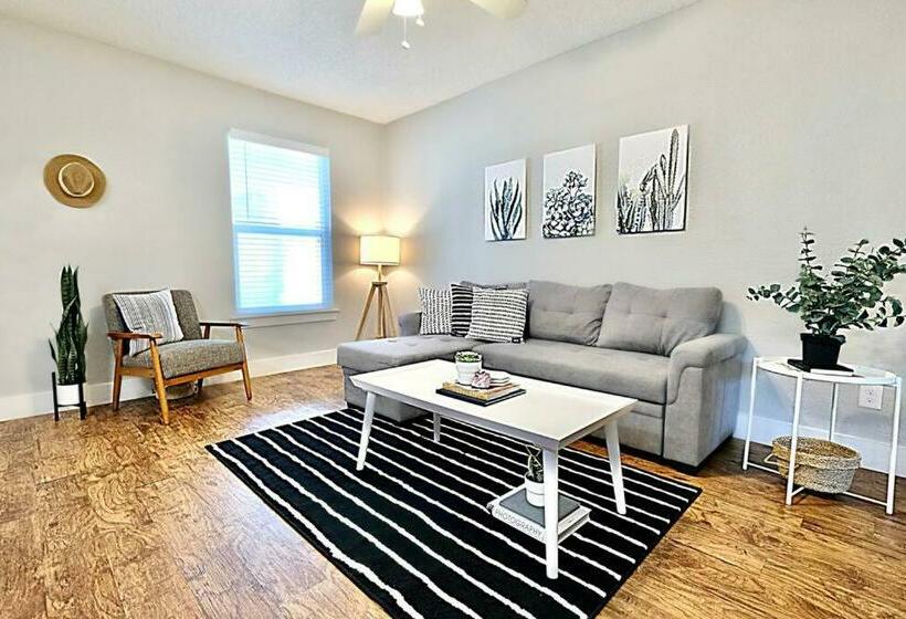 The Boutique Space & Free Parking