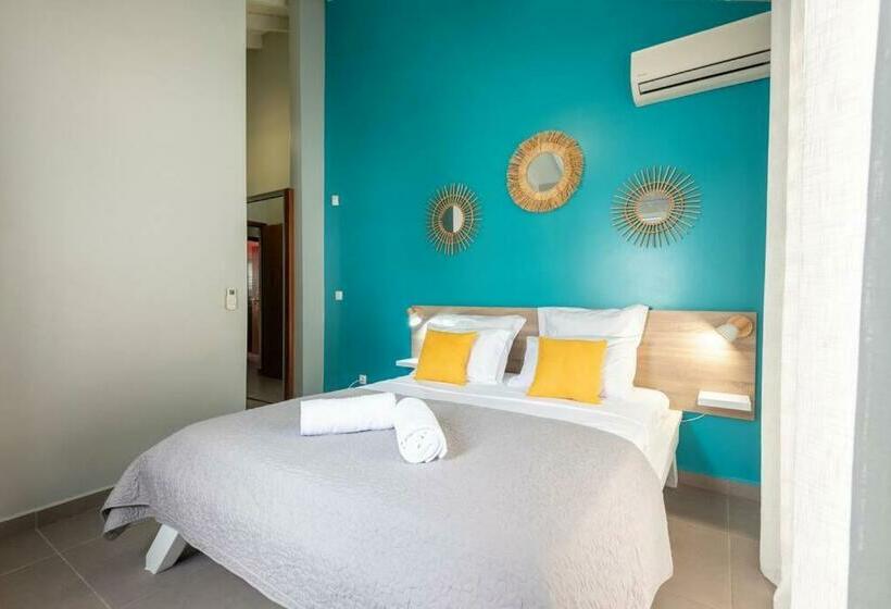 Villa De Standing Avec Piscine Au Gosier