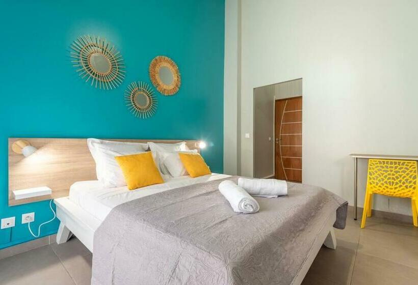 Villa De Standing Avec Piscine Au Gosier