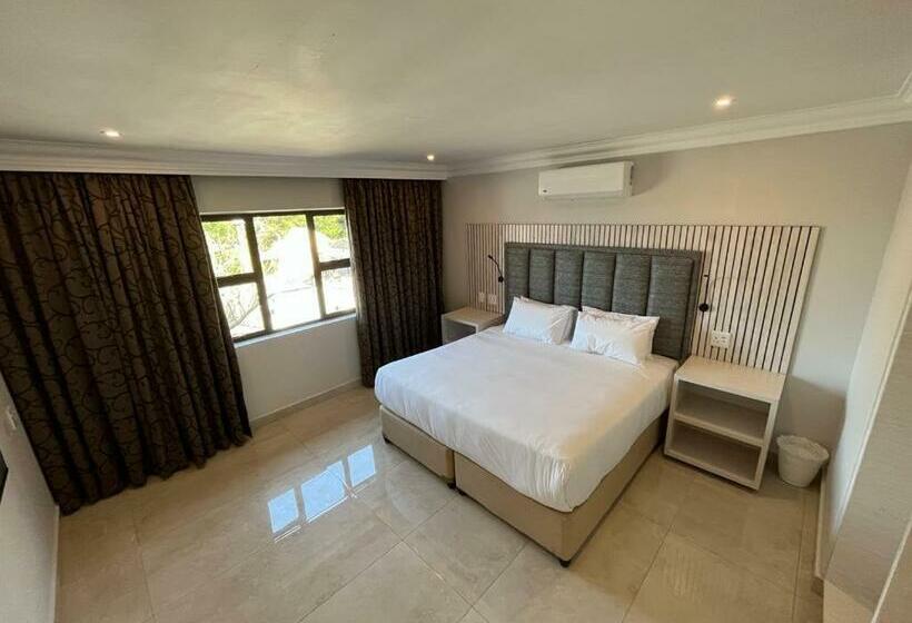 Zar Apartments