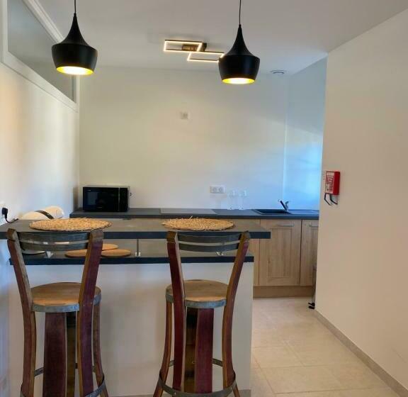 Appartement Au Cœur De Chablis   Caves Baptiste Bienvenu