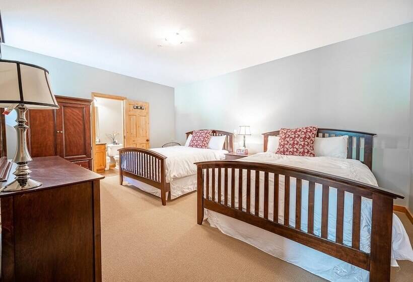 Bear S Paw Chalet Amazing Location & Ski In/out