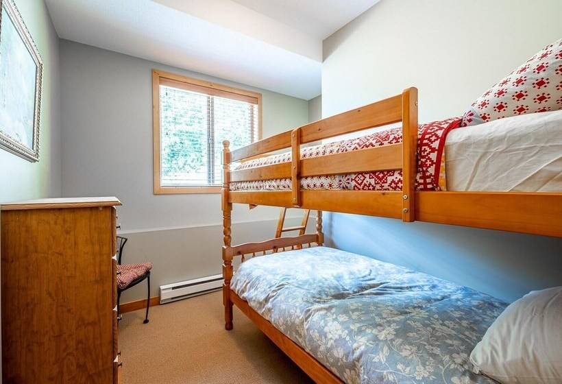 Bear S Paw Chalet Amazing Location & Ski In/out