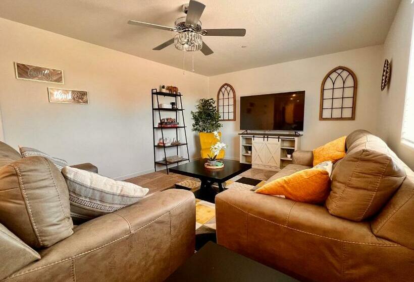 Chowchilla Lovely Home On Your Way To Yosemite!