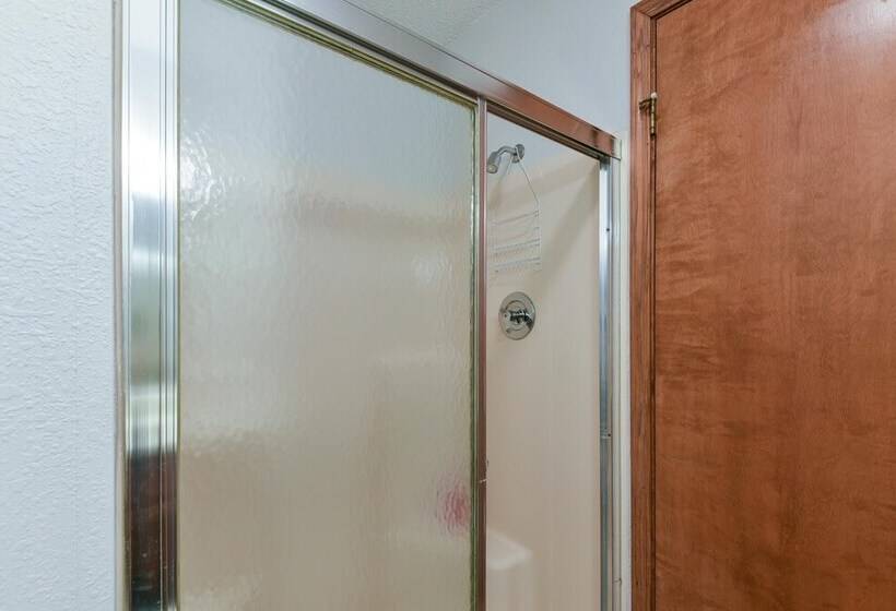 Divine 9 Condo  Fishing Lake & Hiking Trails