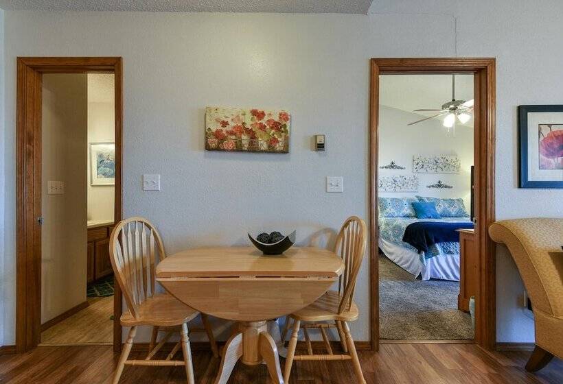 Divine 9 Condo  Fishing Lake & Hiking Trails