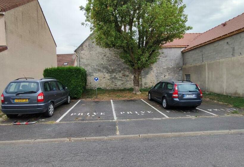 Duplex Autonome Cosy à Paris Roissy Cdg