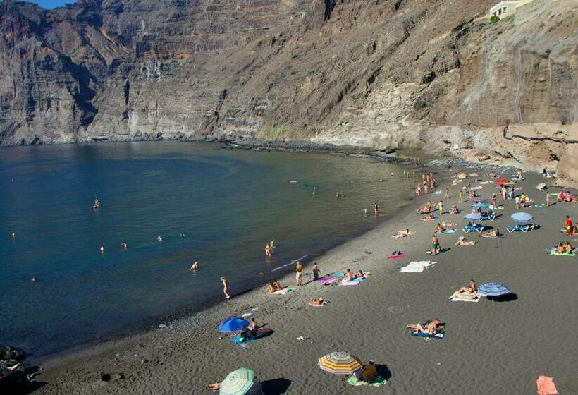 Luxury Beachfront Ocean View