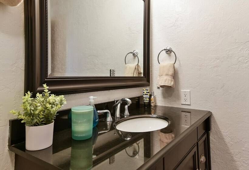 Matchplay   Resort Amenities W/ Indoor Pool   Comfort Meets Style And Fun!