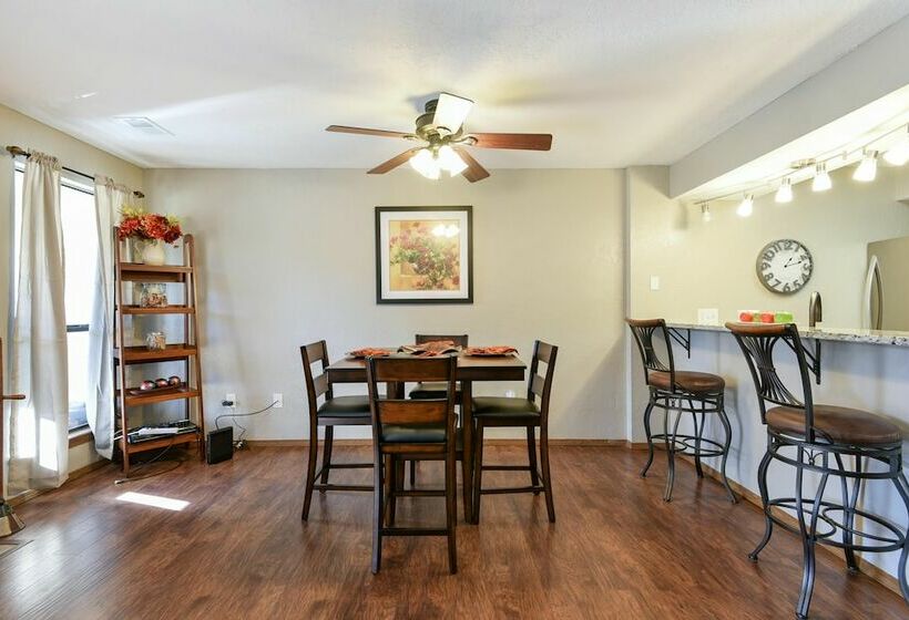 Matchplay   Resort Amenities W/ Indoor Pool   Comfort Meets Style And Fun!