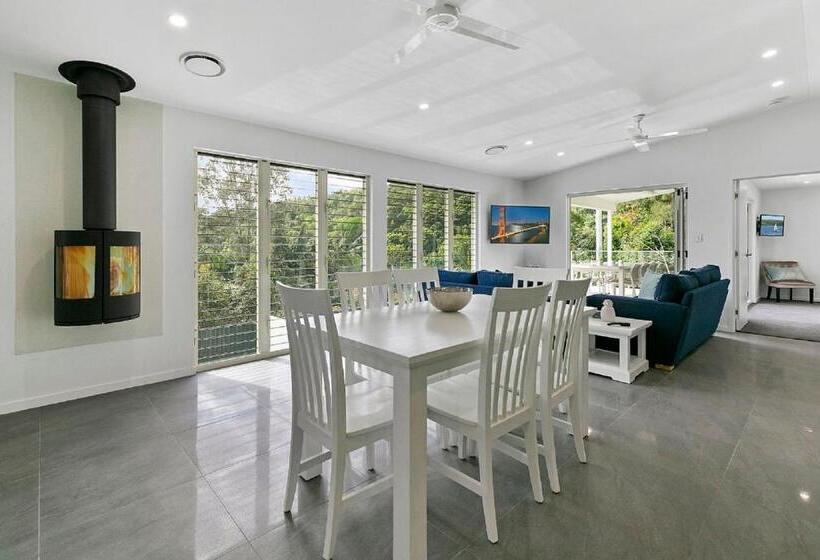 North Facing Apartment Unit 2 13 Angler Street Noosa Heads